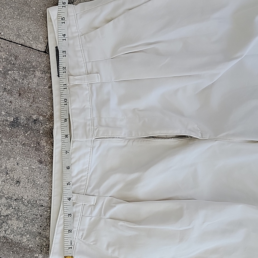 GAP High-Rise Pleated Wide-Leg Khaki Pants Sz 10 Color is New Off White - Picture 10 of 13